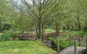 Perivale Lodge